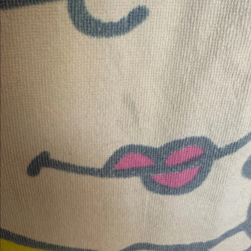 Vintage Y2K Disney Store Lizzie McGuire Yellow Flower Character Beach Towel.